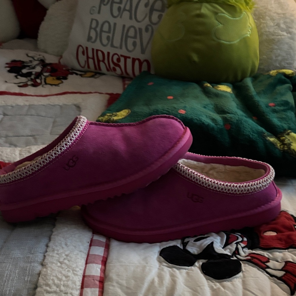 UGG Fuchsia Slip-On Slippers